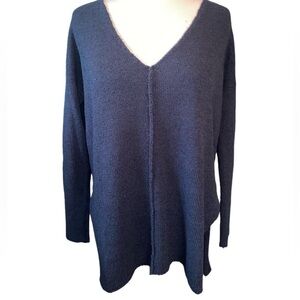 Lush sweater long sleeves deep V-neckline slightly longer in back Sz small